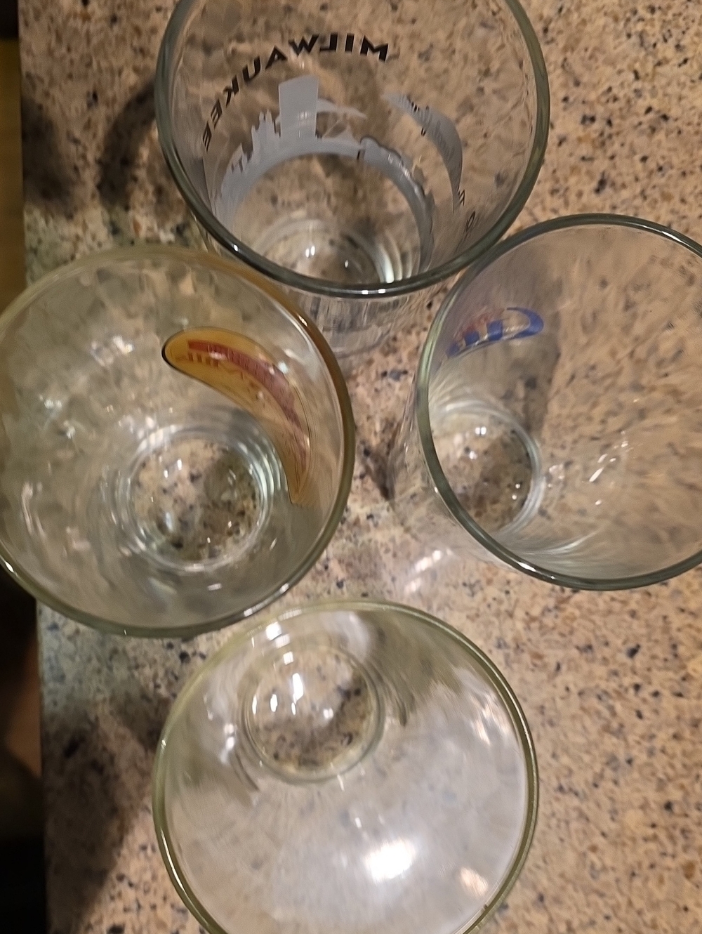 Glass Pint Glasses - Clear Set